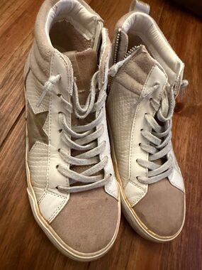 Vintage Havana Beige & White Star High-Top Sneakers 7.5
